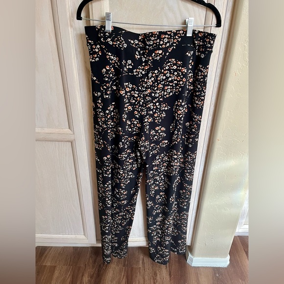 🌺 WHBM Floral Print Jersey Knit Wide Leg Pants - Picture 6 of 7